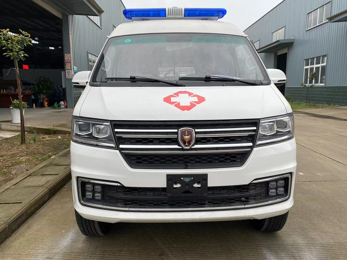 金杯小海獅S轉(zhuǎn)運救護車